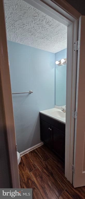 Building Photo - 323 Lindera Ct