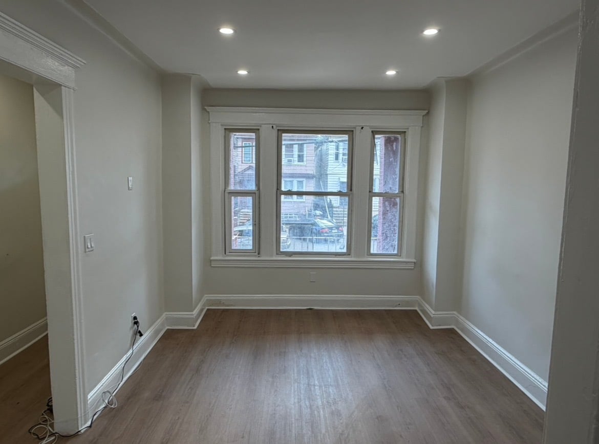 Building Photo - 22 Stegman St