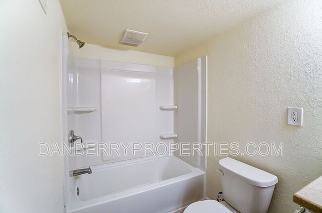 Building Photo - 919 Brookley Blvd