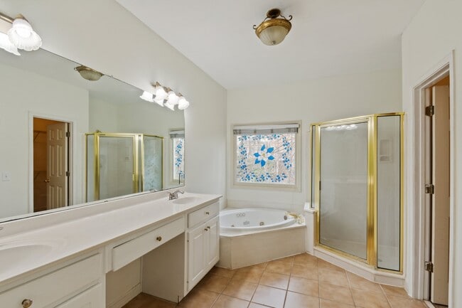 Building Photo - 2360 Brookwater Dr