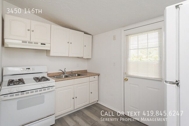 Building Photo - 3450 146th-