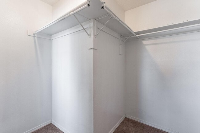 Building Photo - 3503 SW Victoria Pl