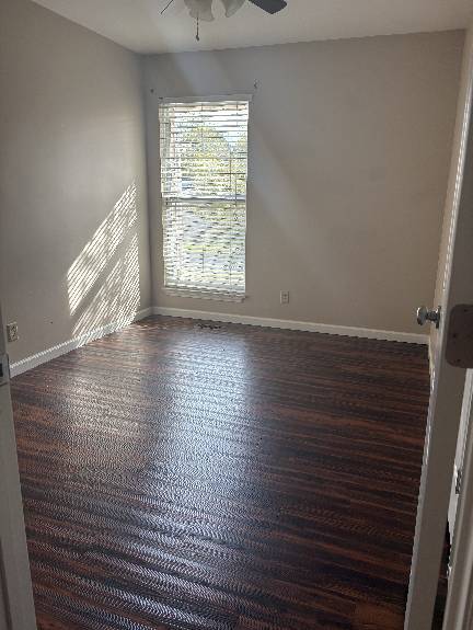 Building Photo - Beautiful Family Home in Nice Area!