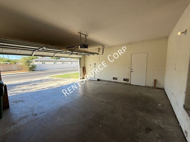 Building Photo - 349 E Ave J 8