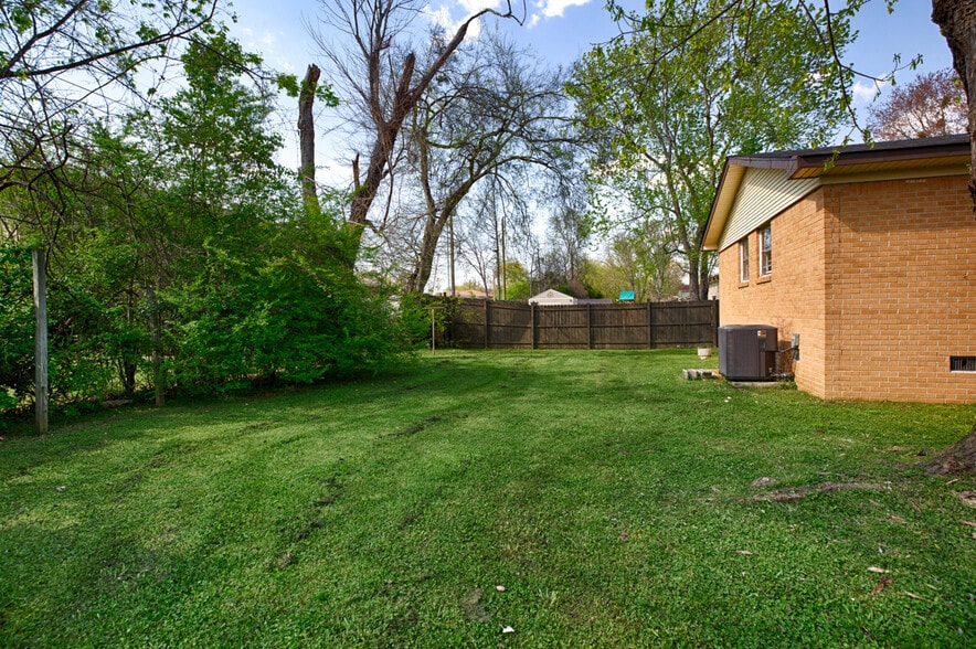 Building Photo - 4318 Balwin Dr SW