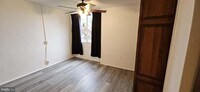 Building Photo - 3213 Forest Ln