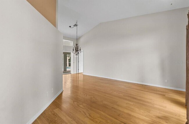 Building Photo - 1040 Bay Harbor Dr