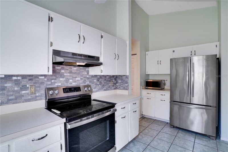 Building Photo - 1410 Club Dr