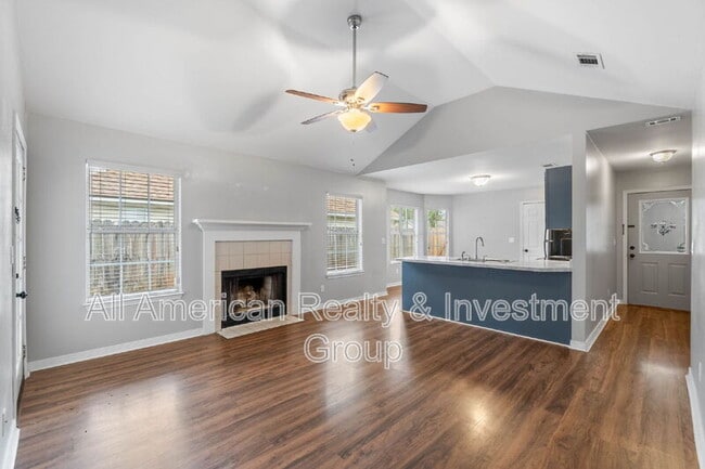Building Photo - 1911 Summer Hills Ln