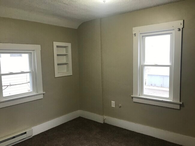 Building Photo - 2822 4th St NW