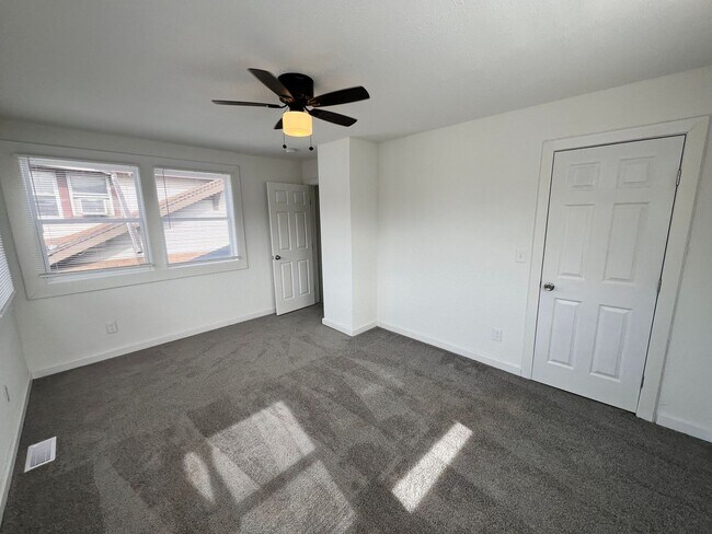 Building Photo - Updated 5BR Home with Modern Finishes & Extra Space