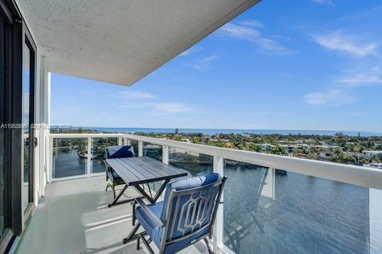 Building Photo - 20515 E Country Club Dr