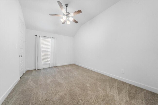 Building Photo - 706 Carina Gaze Ct