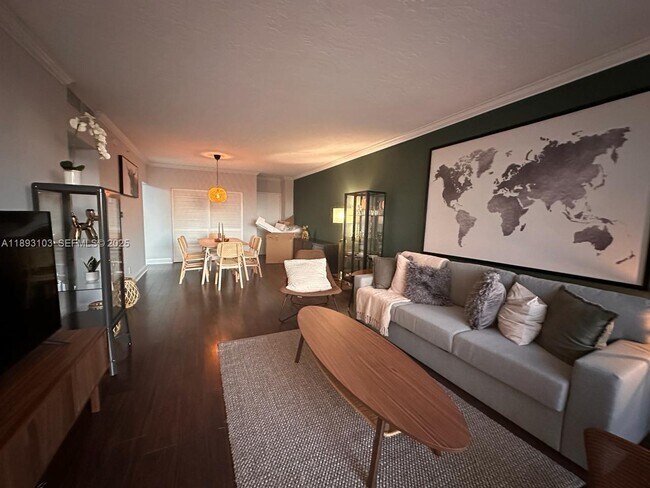 Building Photo - 3000 S Ocean Dr