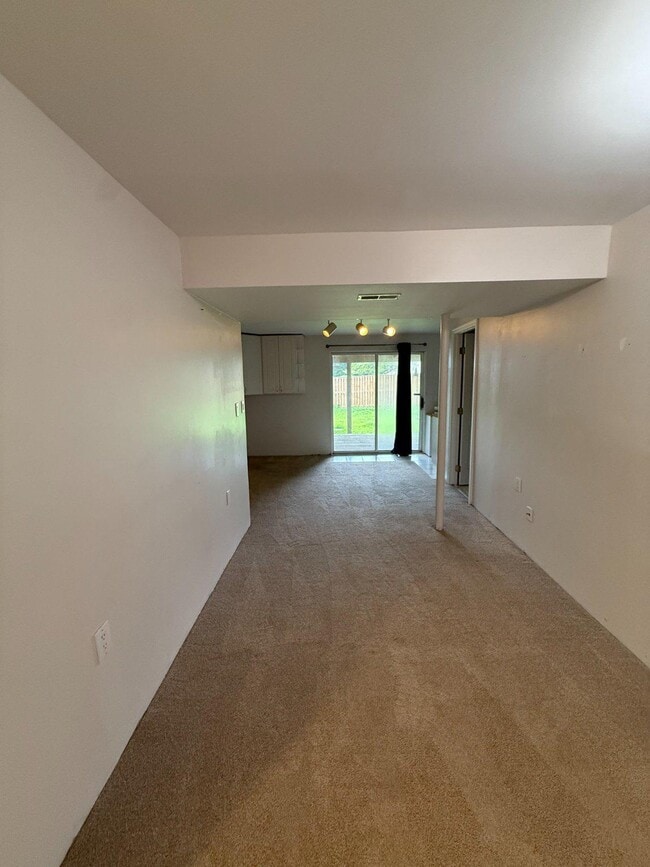 Building Photo - 18008 Wagonwheel Ct