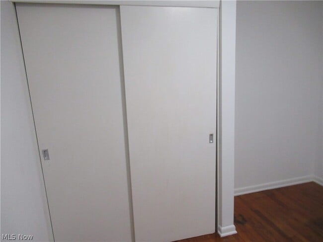 Building Photo - 1811 E 298th St