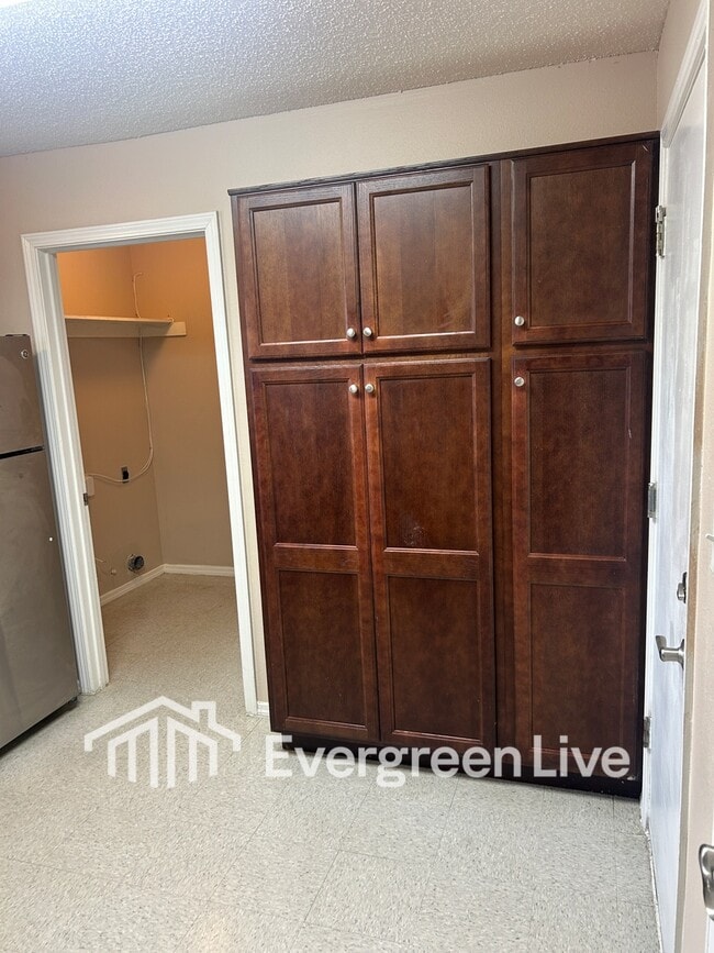 Building Photo - 50 Callan Ct