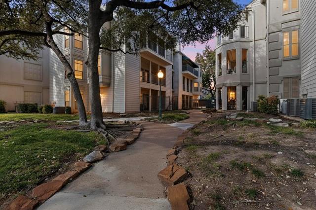 Building Photo - 3105 San Jacinto St