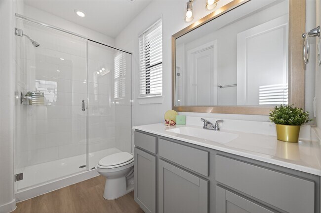 Building Photo - 1213 Mercantile St