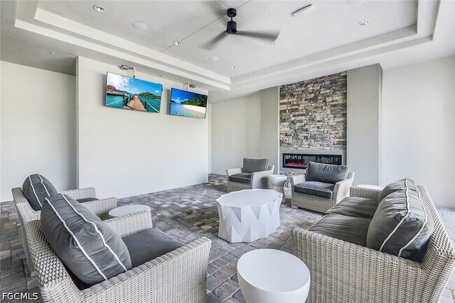 Building Photo - 14050 Pine Lodge Ln