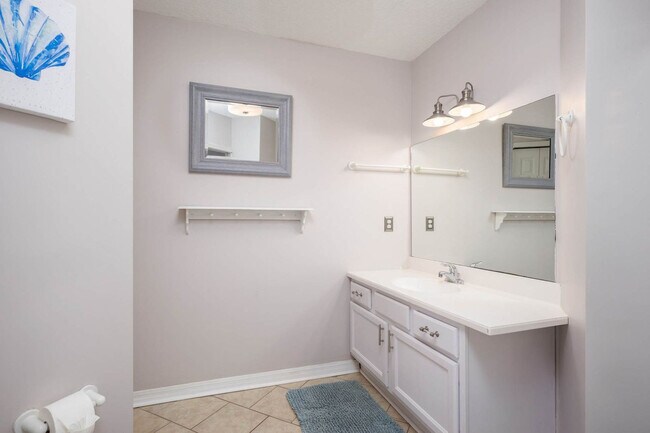 Building Photo - 120 Ocean Hibiscus Dr