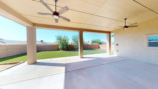 Building Photo - 490 Montecito Dr