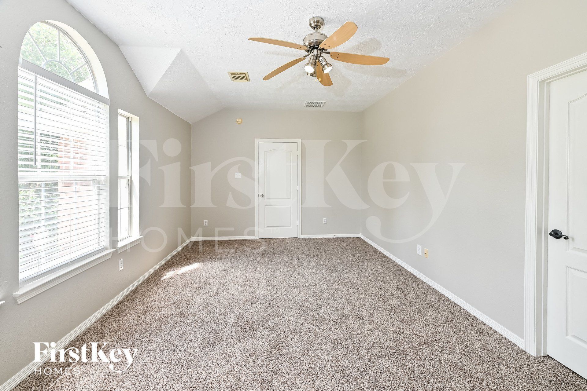 Building Photo - 2803 Spring Dusk Ln