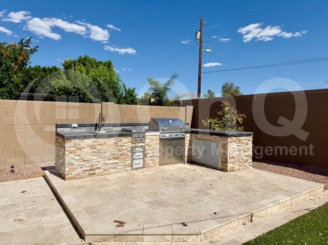 Building Photo - 1781 E Aster Pl
