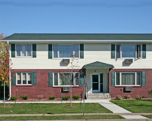 Primary Photo - Becker Street Apartments