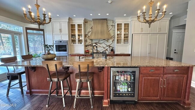 Building Photo - 9 Oakbrook Blvd