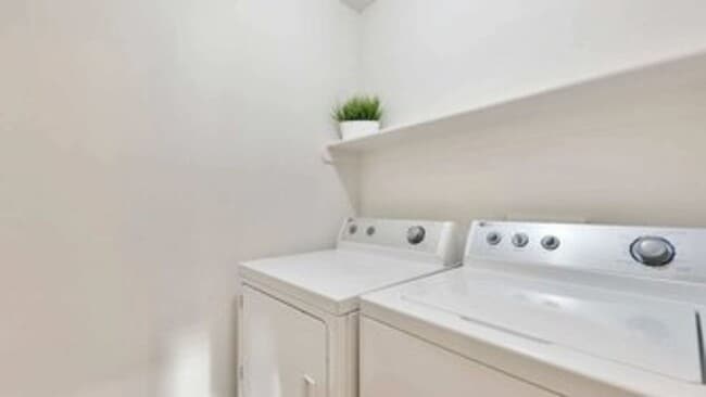 Building Photo - Beautiful 3-Bedroom Home in Eden!