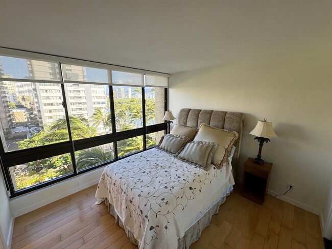 Building Photo - FULLY FURNISHED UNIT IN WAIKIKI!!!