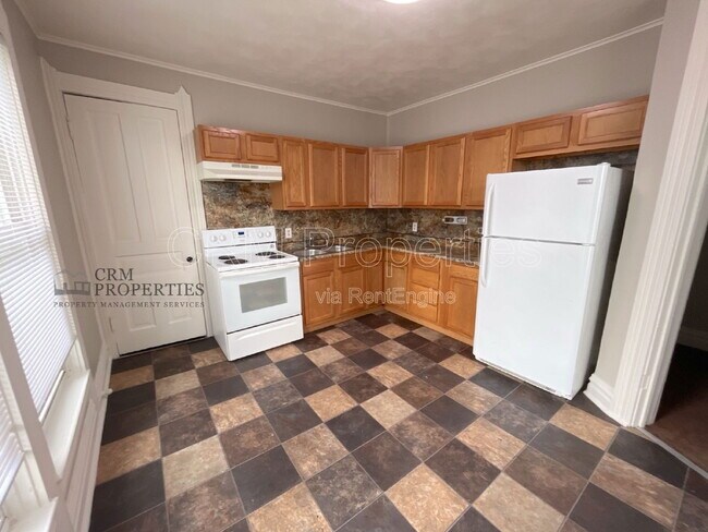 Building Photo - 517 W Jefferson St