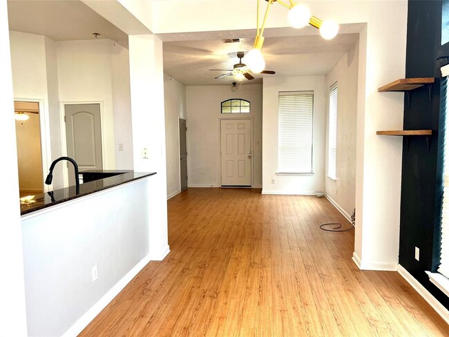 Building Photo - 15405 Baker Meadow Loop