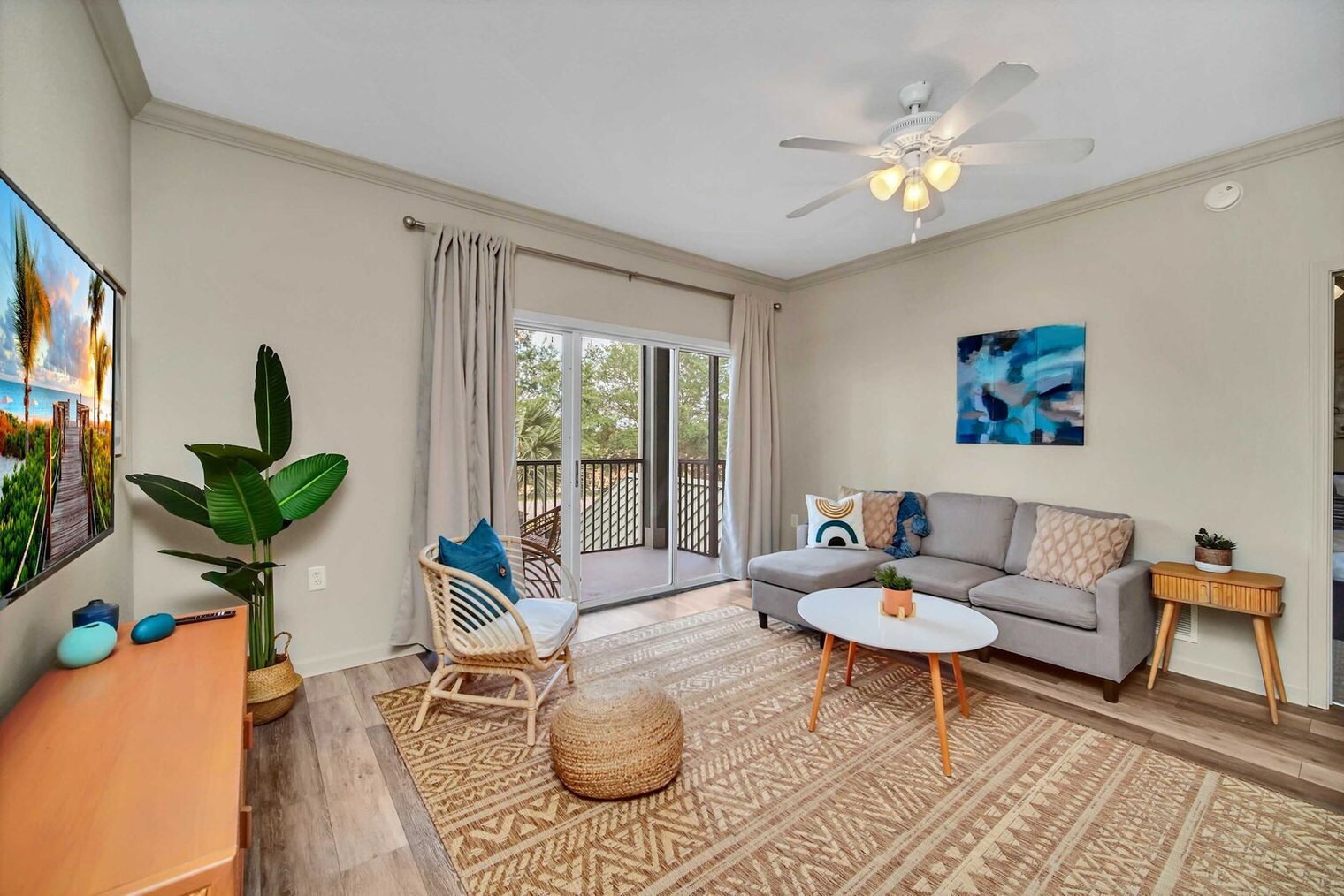 Building Photo - 14200 Avalon Rd