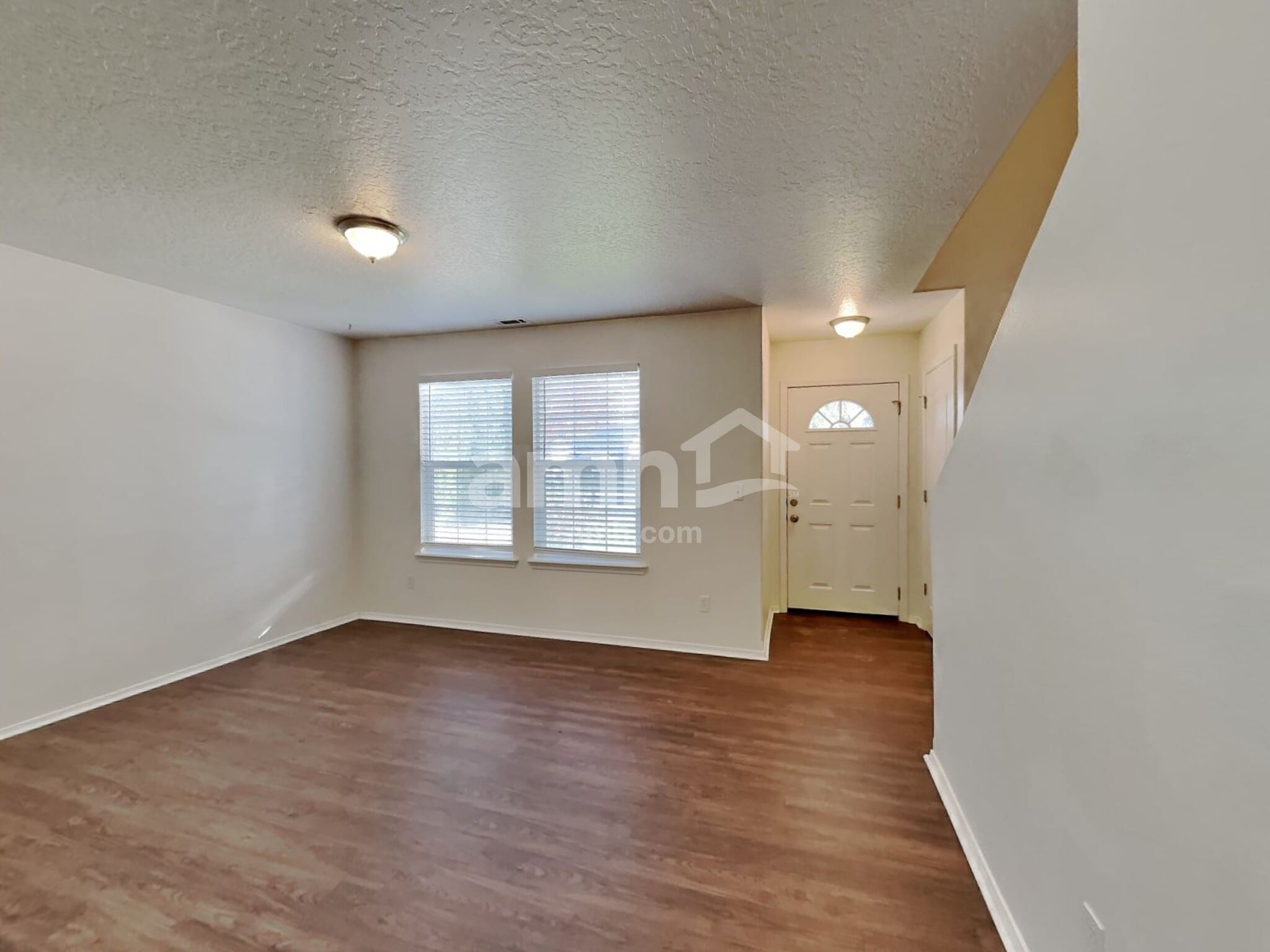 Building Photo - 372 W Wood Owl Dr