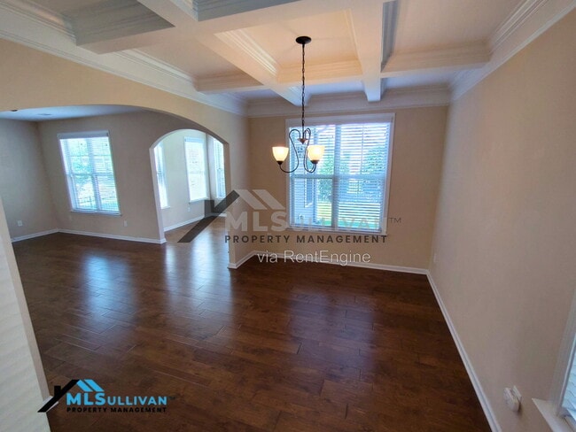 Building Photo - 207 Maple Walk St