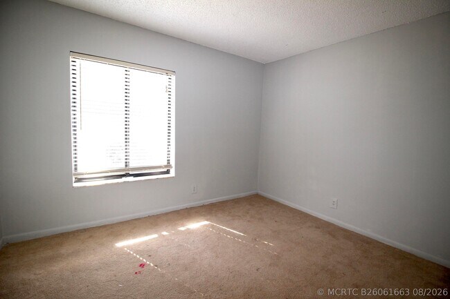 Building Photo - 6287 Scotch Pine Ln