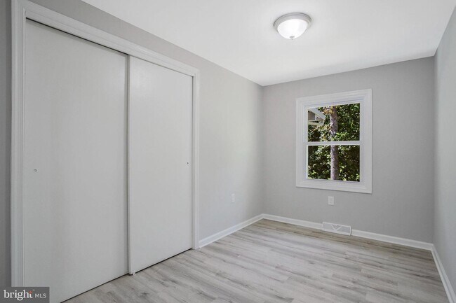 Building Photo - 20478 Poplar Ridge Rd