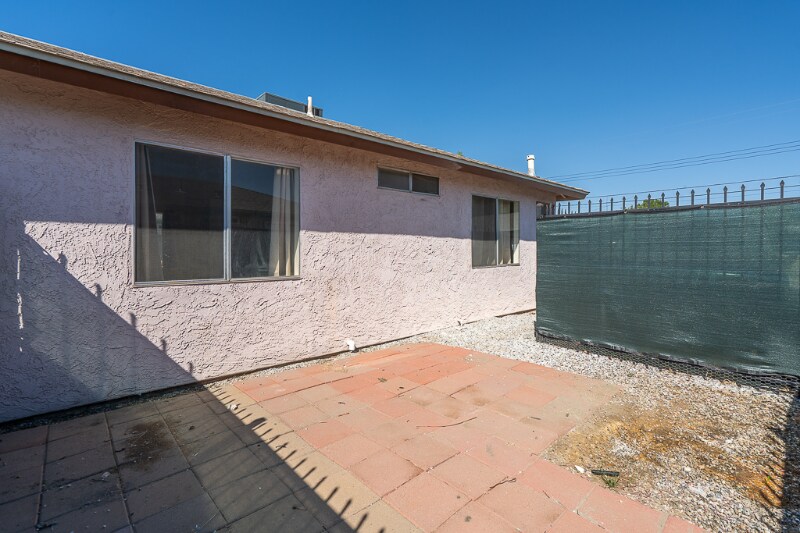 Building Photo - 526 Greystone Ln