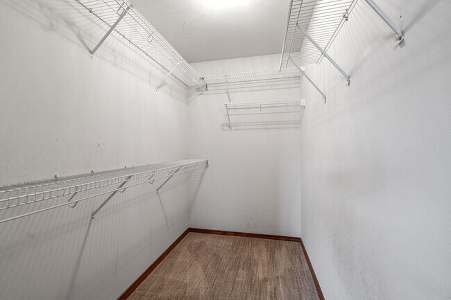 Building Photo - Colbert WA Rancher with Full basement for RENT!