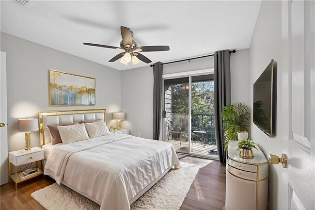 Building Photo - 423 Granville Ct