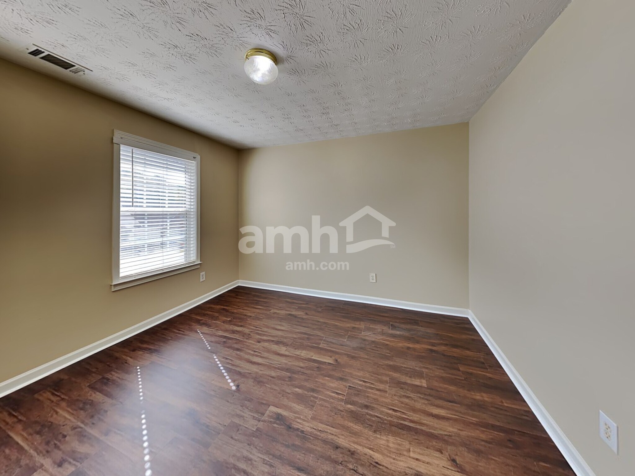 Building Photo - 3801 Bogan Mill Rd