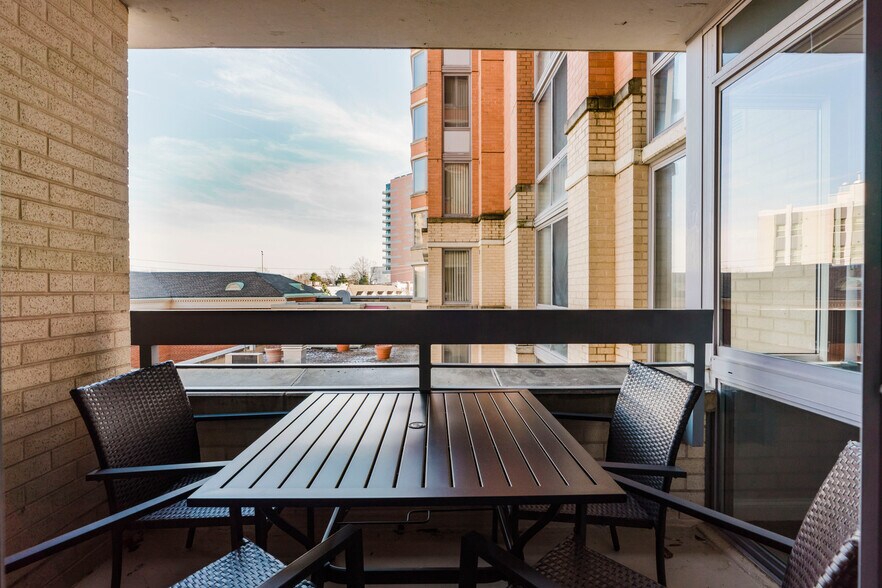 Building Photo - 4835 Cordell Ave