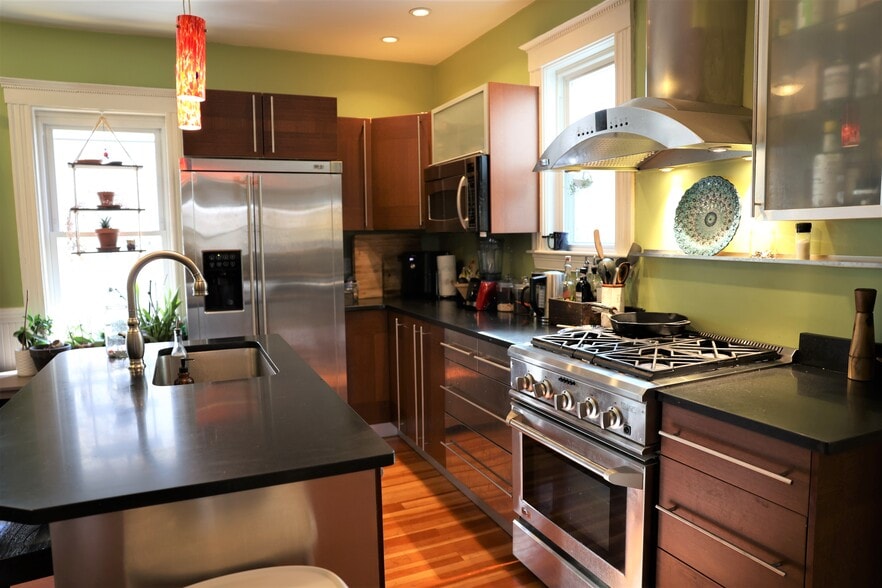 Kitchen - 57 Rogers Avenue