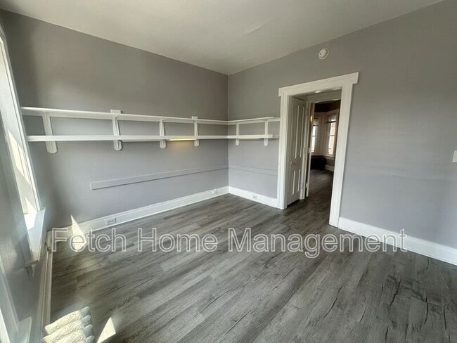 Building Photo - 537 Cumberland St