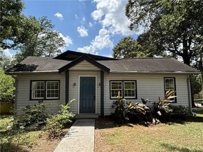 Building Photo - 2469 Glynn Dr SE