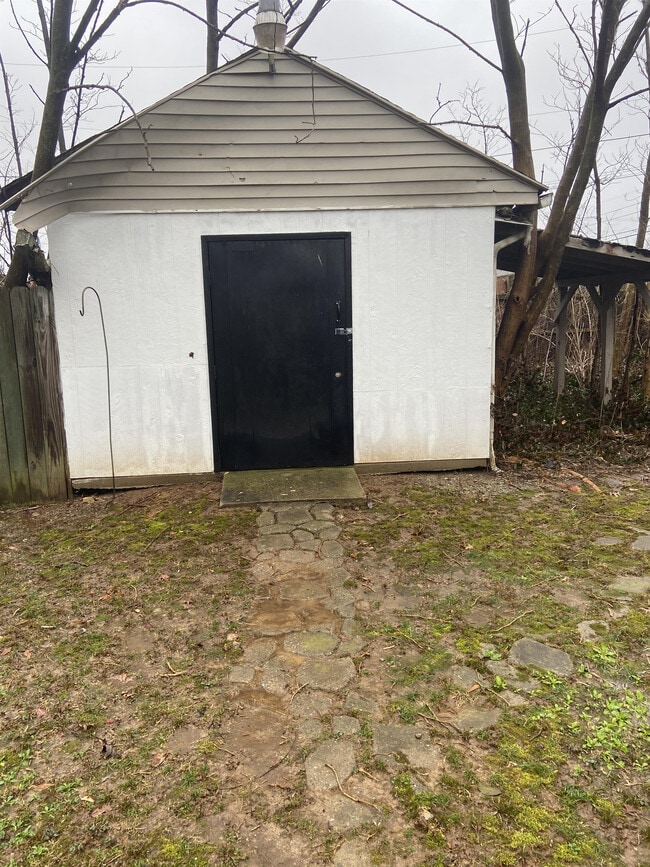 Building Photo - 108 Cleo Dr