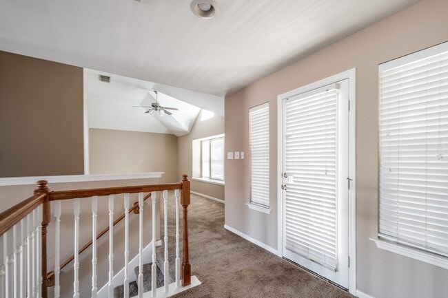 Building Photo - 9611 Sage Deck Ln