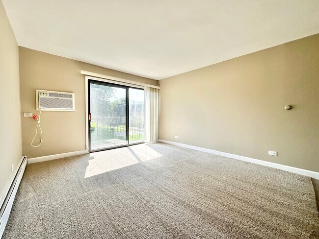 Building Photo - 915 Westmoreland Dr